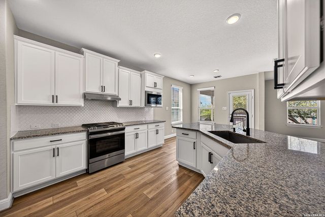 22227 Waldon Vale, San Antonio, TX 78261