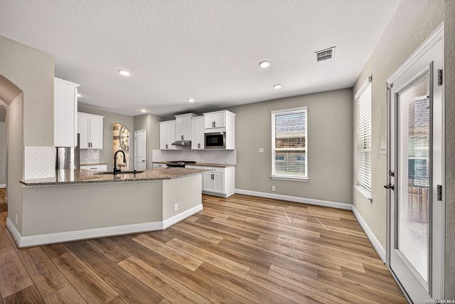 22227 Waldon Vale, San Antonio, TX 78261