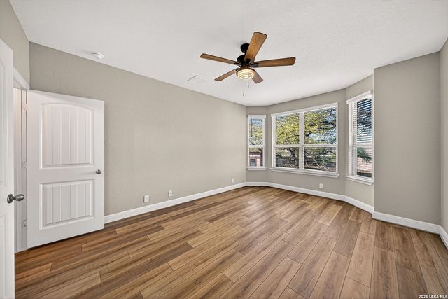 22227 Waldon Vale, San Antonio, TX 78261