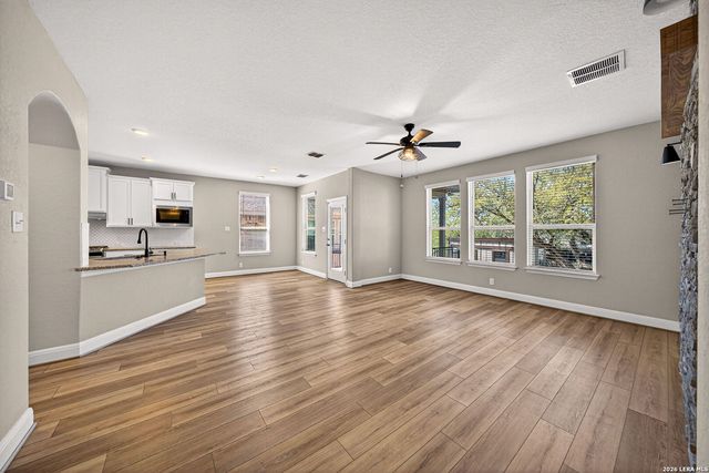 22227 Waldon Vale, San Antonio, TX 78261