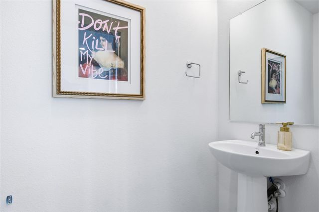 814 N Bluff DR 87, Austin, TX 78745