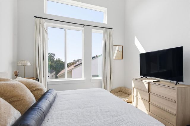 814 N Bluff DR 87, Austin, TX 78745