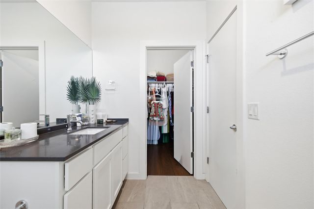 814 N Bluff DR 87, Austin, TX 78745