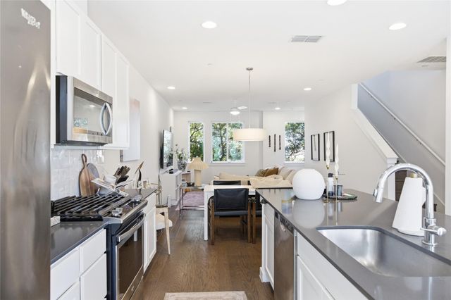 814 N Bluff DR 87, Austin, TX 78745