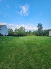2060 Stillwater Drive, Davison Twp, MI 48423