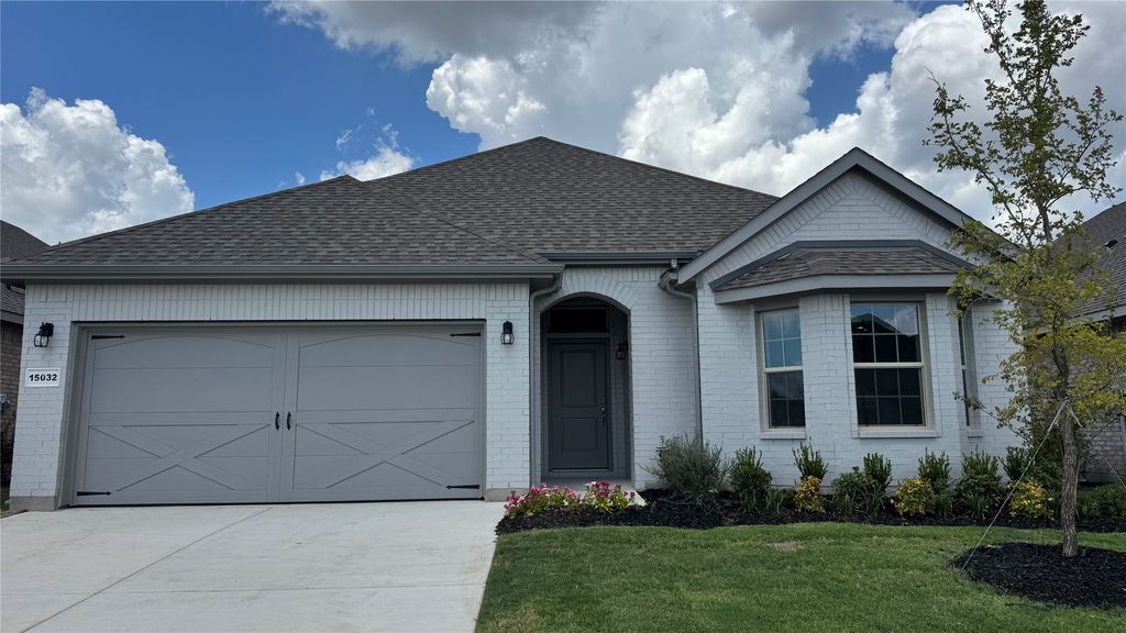 15032 GREEN BLUFF Drive, Fort Worth, TX 76008