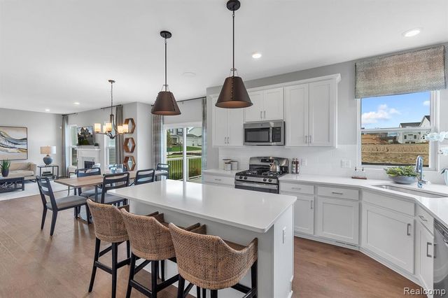 27146 Silo Drive, Saline, MI 48176