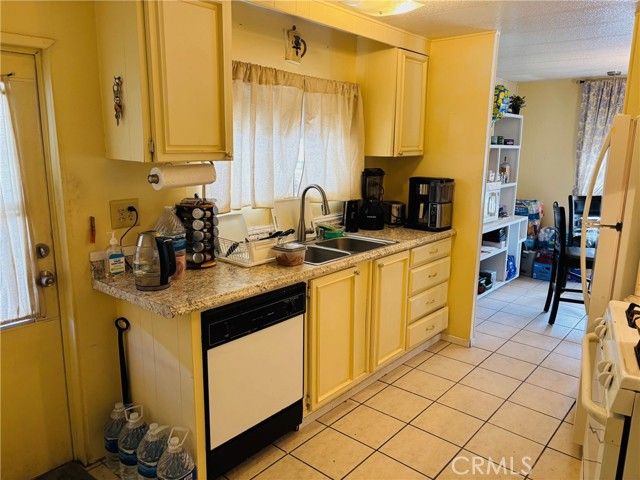 13393 Mariposa Road 115, Victorville, CA 92395