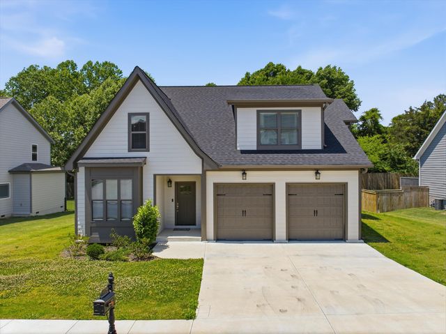 8906 Silver Maple Drive, Ooltewah, TN 37363