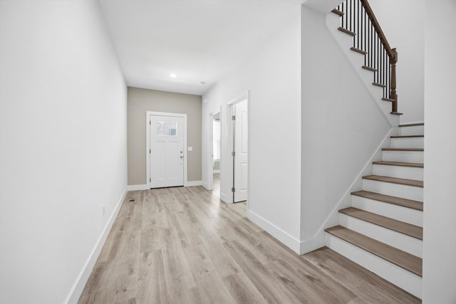 8906 Silver Maple Drive, Ooltewah, TN 37363