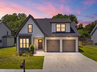 8906 Silver Maple Drive, Ooltewah, TN 37363