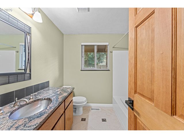 10488 Sw SUSQUEHANNA Dr, Tualatin, OR 97062