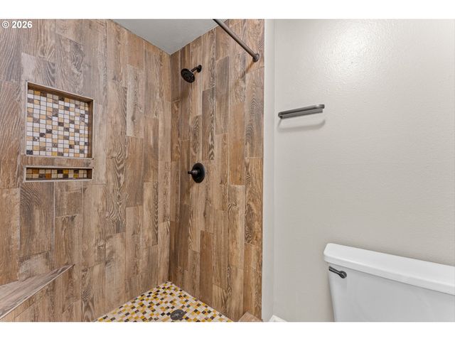 10488 Sw SUSQUEHANNA Dr, Tualatin, OR 97062