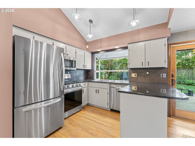 10488 Sw SUSQUEHANNA Dr, Tualatin, OR 97062