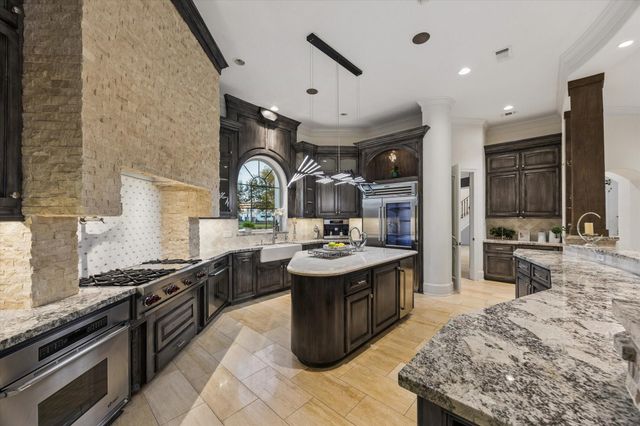 56 Chevall Court, Richmond, TX 77469