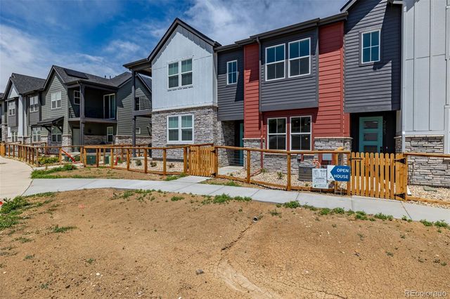 2877 E 103rd Drive, Thornton, CO 80229