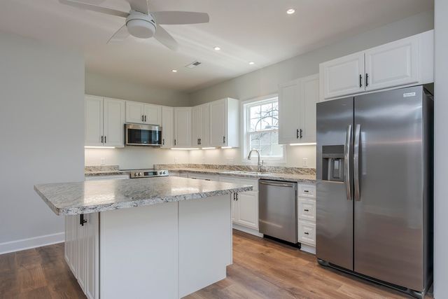 94 E 20th Street, Paris, KY 40361