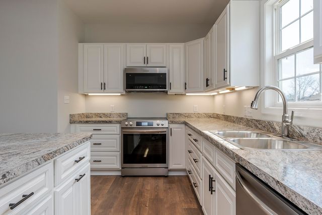 94 E 20th Street, Paris, KY 40361