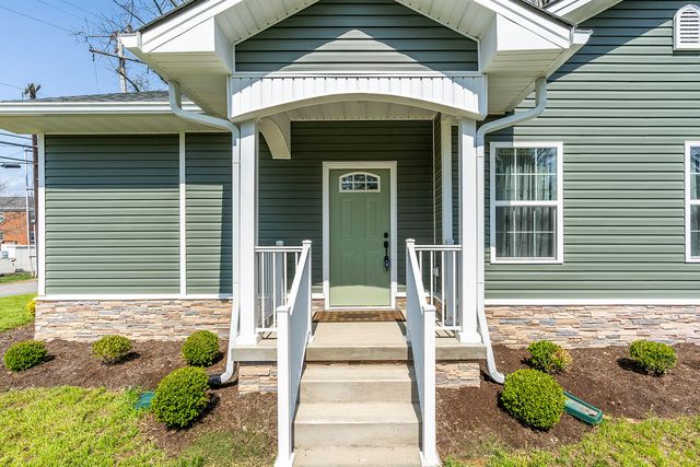 94 E 20th Street, Paris, KY 40361