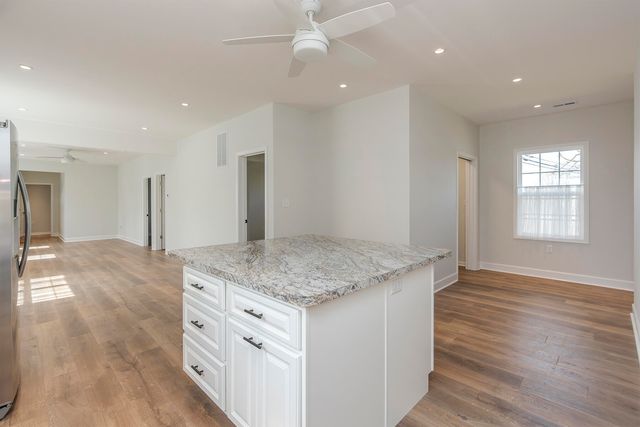 94 E 20th Street, Paris, KY 40361