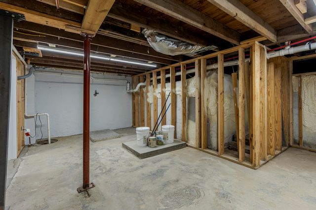 94 E 20th Street, Paris, KY 40361