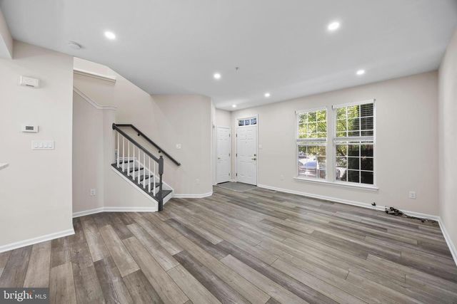 8880 PAPILLON DR, Ellicott City, MD 21043
