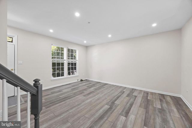8880 PAPILLON DR, Ellicott City, MD 21043
