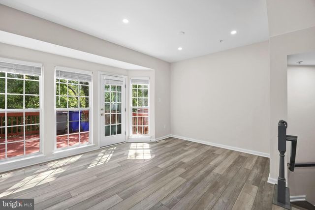 8880 PAPILLON DR, Ellicott City, MD 21043