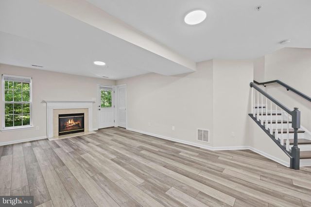 8880 PAPILLON DR, Ellicott City, MD 21043