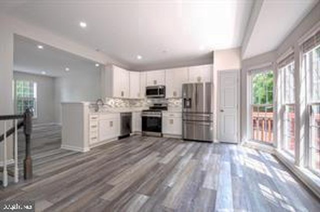 8880 PAPILLON DR, Ellicott City, MD 21043
