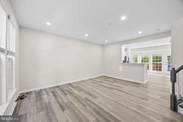 8880 PAPILLON DR, Ellicott City, MD 21043