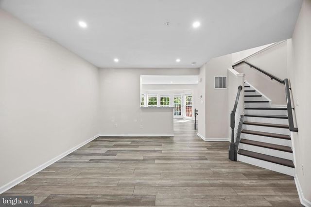 8880 PAPILLON DR, Ellicott City, MD 21043