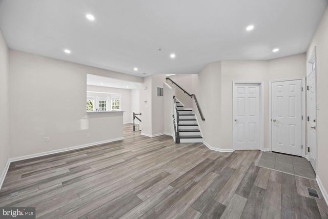 8880 PAPILLON DR, Ellicott City, MD 21043