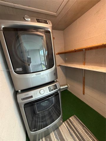 18 Lake Vista Trl Apt 204, Port St Lucie, FL 34952