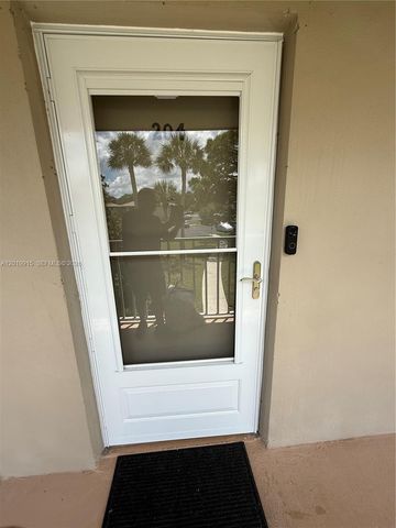 18 Lake Vista Trl Apt 204, Port St Lucie, FL 34952