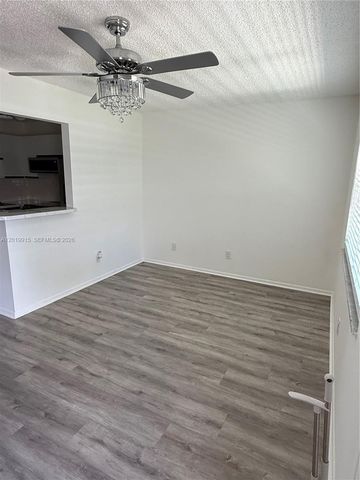 18 Lake Vista Trl Apt 204, Port St Lucie, FL 34952