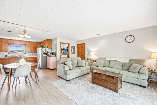 230 S Westview, Andover, KS 67002
