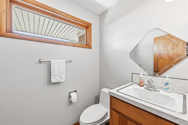 230 S Westview, Andover, KS 67002