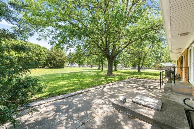 230 S Westview, Andover, KS 67002