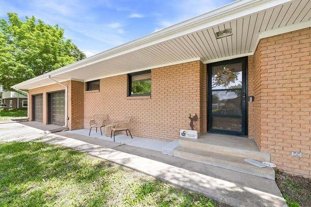 230 S Westview, Andover, KS 67002