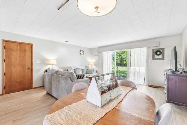 230 S Westview, Andover, KS 67002