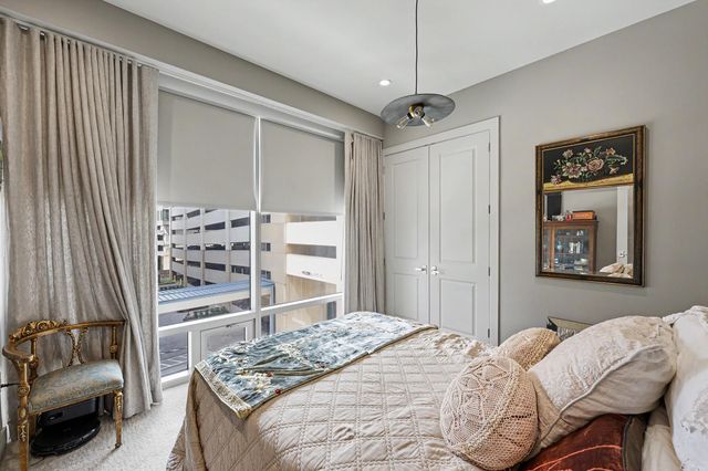 2047 Westcreek Lane 403, Houston, TX 77027