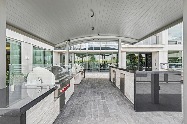 2047 Westcreek Lane 403, Houston, TX 77027