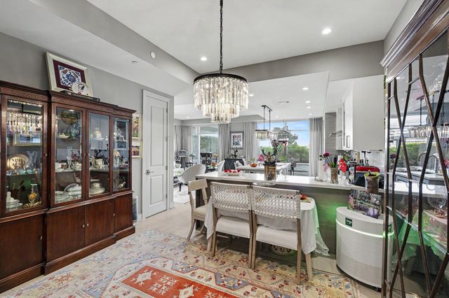 2047 Westcreek Lane 403, Houston, TX 77027