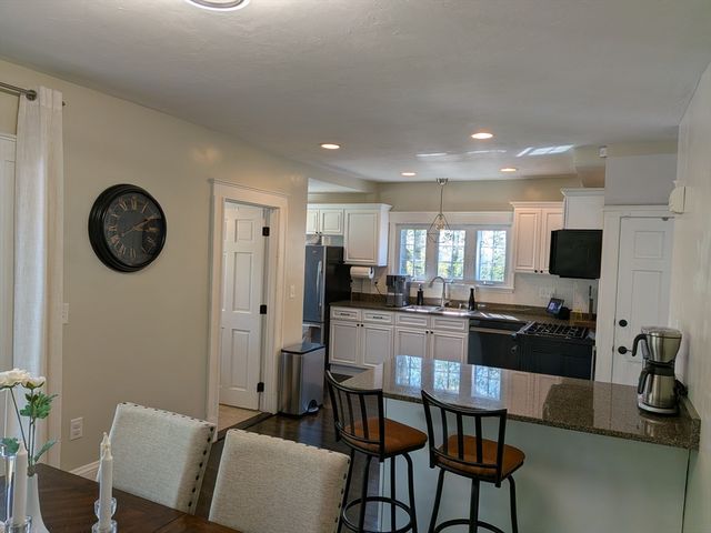 98 Rock Glen Rd, Medford, MA 02155