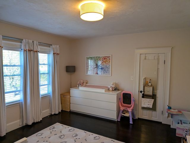 98 Rock Glen Rd, Medford, MA 02155