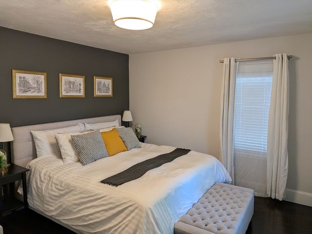 98 Rock Glen Rd, Medford, MA 02155