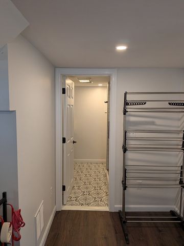 98 Rock Glen Rd, Medford, MA 02155