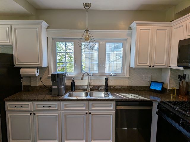 98 Rock Glen Rd, Medford, MA 02155