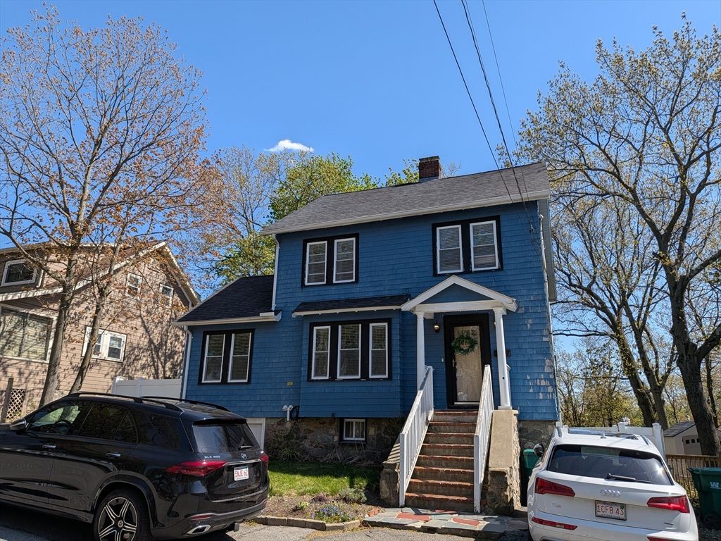 98 Rock Glen Rd, Medford, MA 02155